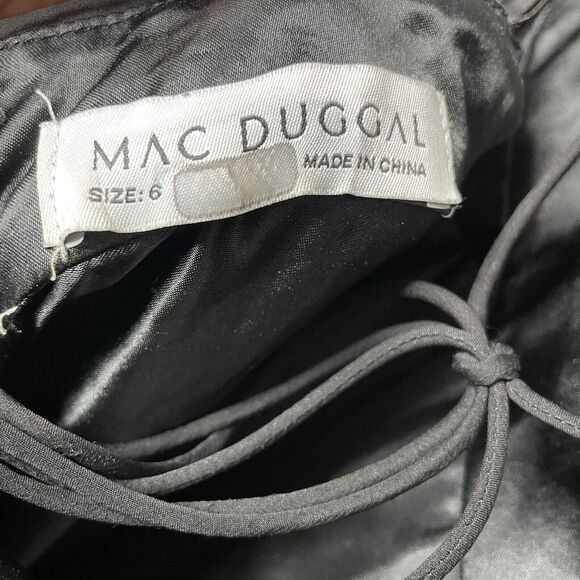 MAC DUGGAL Gown Women 6 Ruffled Cutout Lace-Up Back Solid Black - Picture 12 of 14